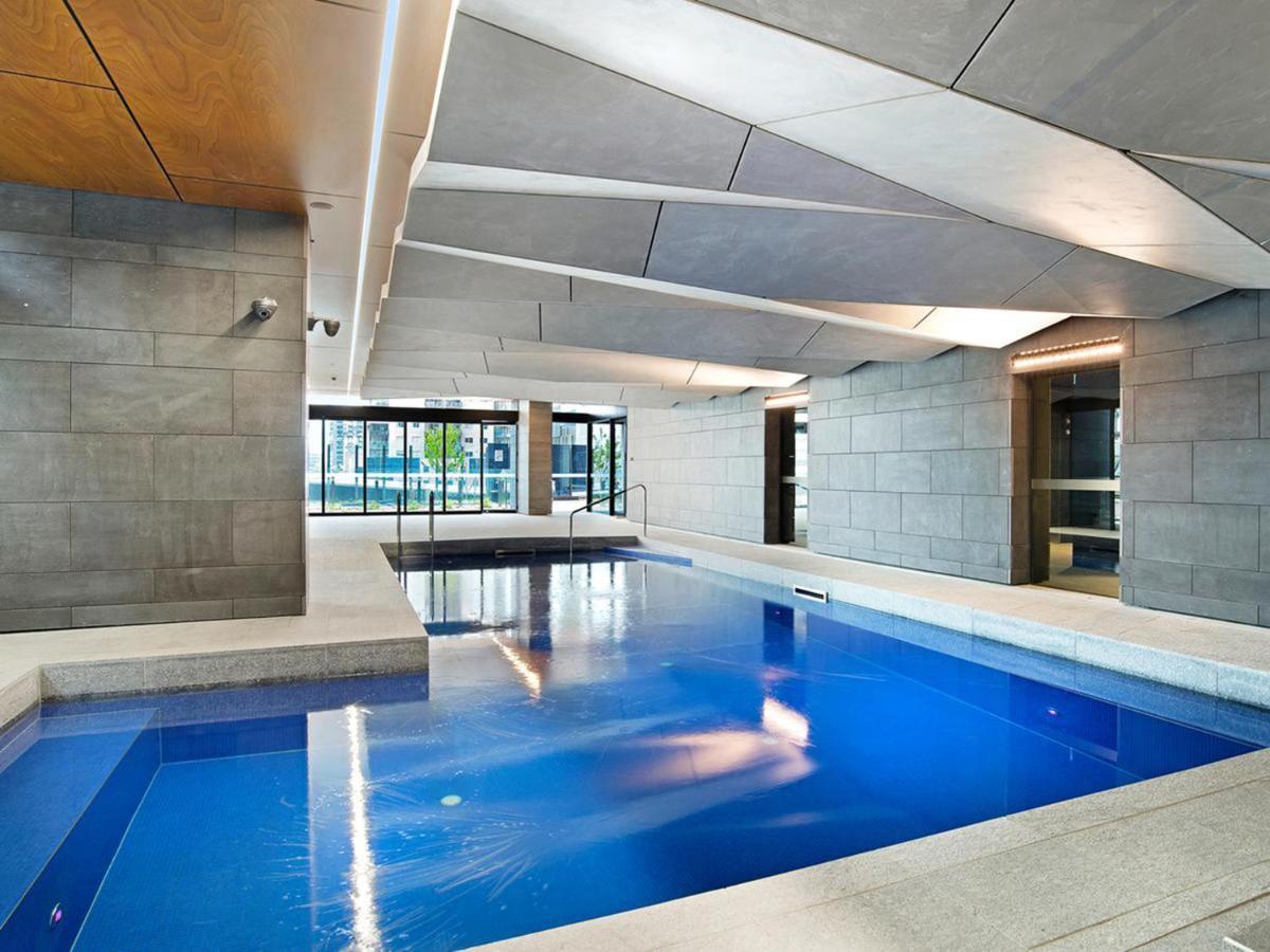 Manhattan Modern Apartments At Southern Cross Мелбърн Екстериор снимка